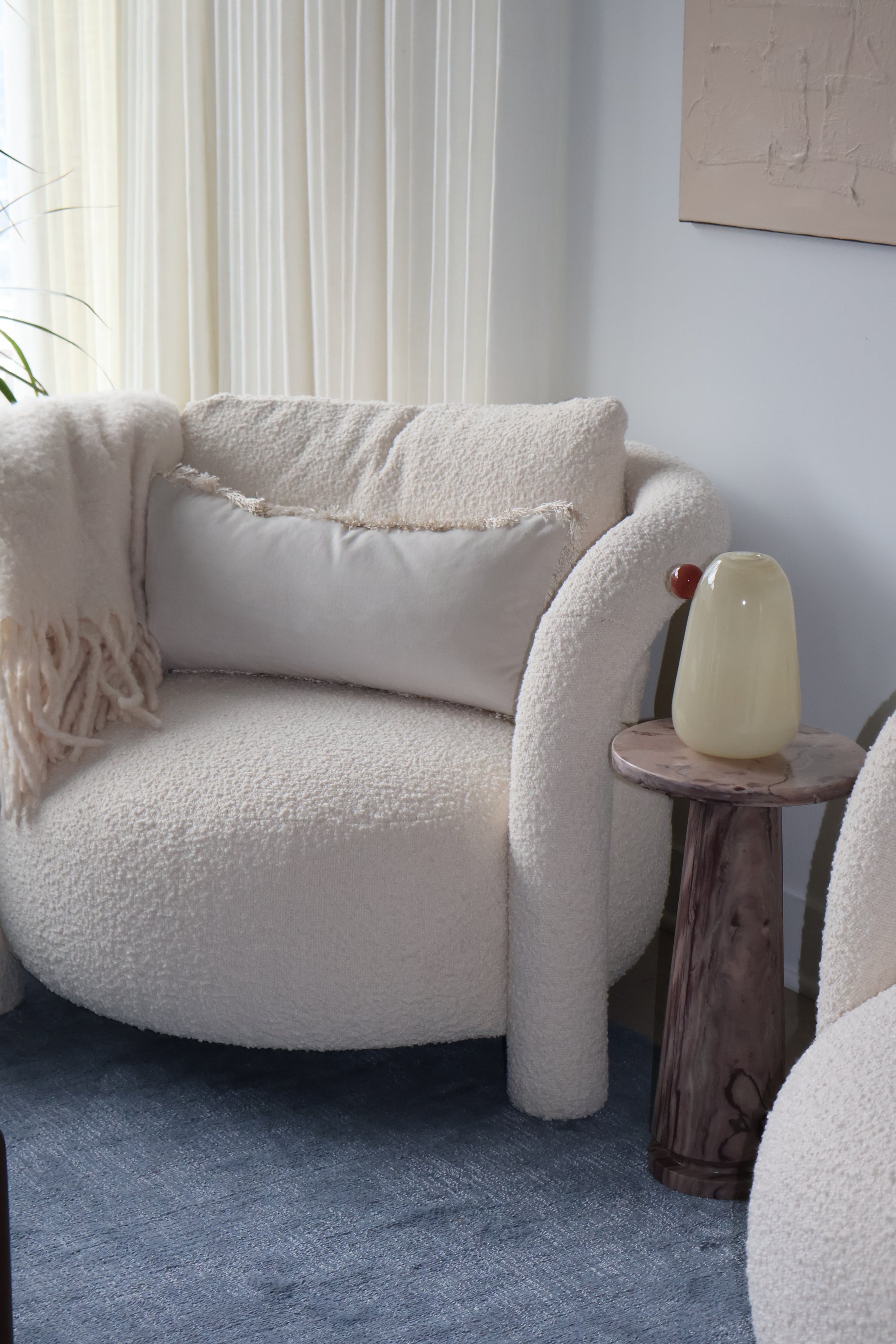 inka vase in vanilla